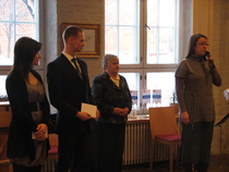 Henna Heikkinen ja Marko Merikukka pokkasivat kannustusstipendit. Ne jakoivat Sofia Yli-Huttula ja Elsi Salovaara.