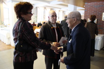 Kunniapuheenjohtaja Veikko Määttä saapui myös juhliin.