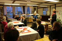 Irma Mustonen luki jouluevankeliumin kainuun kielellä. Se kuvattiin myös videolle!