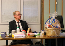 Arvonnassa päävoiton, herkkukorin, voitti arpoja ahkerasti myynyt Olavi.