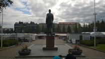 Mannerheim näkyy myös Mikkelin torilla.